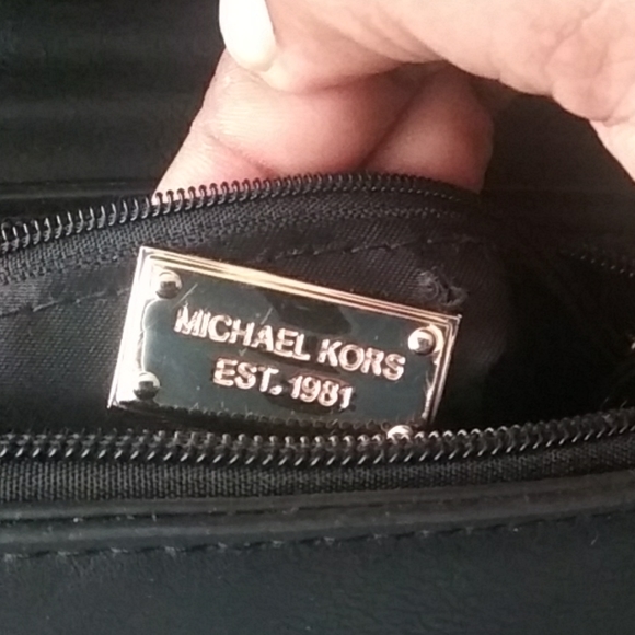 Handbag - Picture 2 of 4